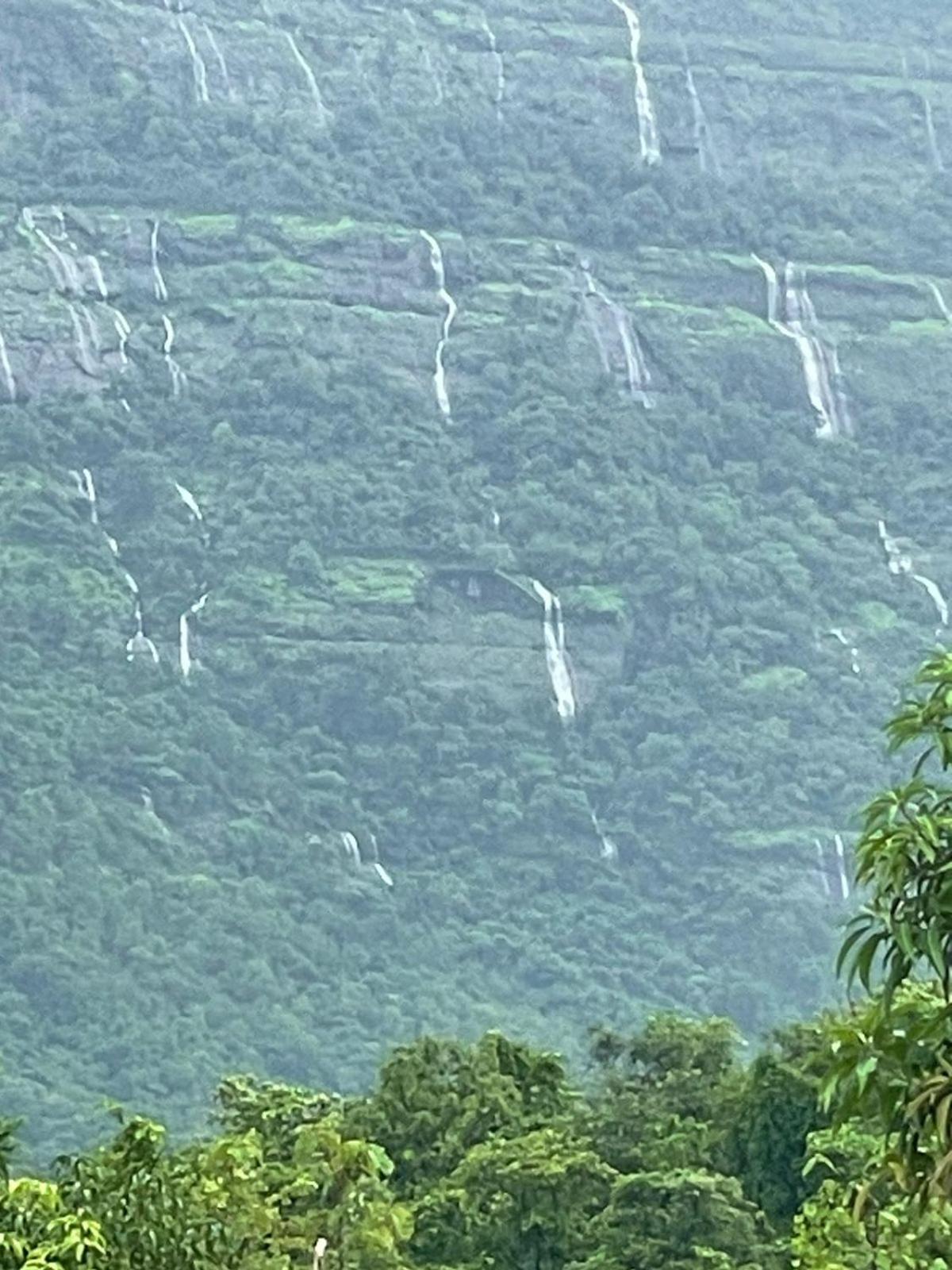 Sahaydri Hill View Agro Tourism - Farm Resort Ghātghar Exterior foto